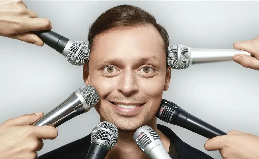 Виктор Комаров. Стендап-концерт «Живьём!»