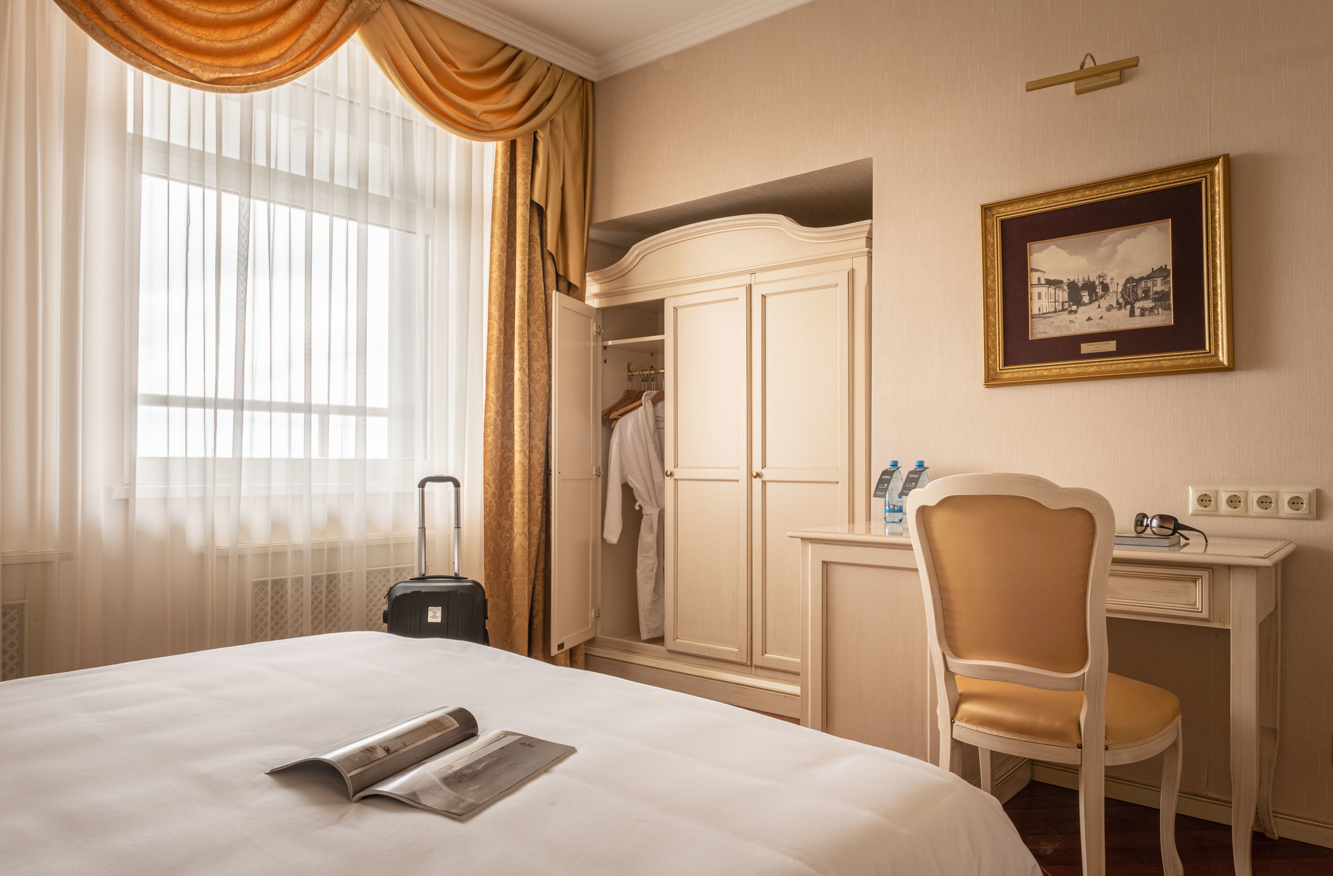 Забронировать номер в гостинице Cosmos Petrozavodsk Hotel